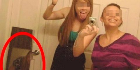 You can't even go to the toilet anymore without someone interrupting you with selfies. Where's the privacy these day?